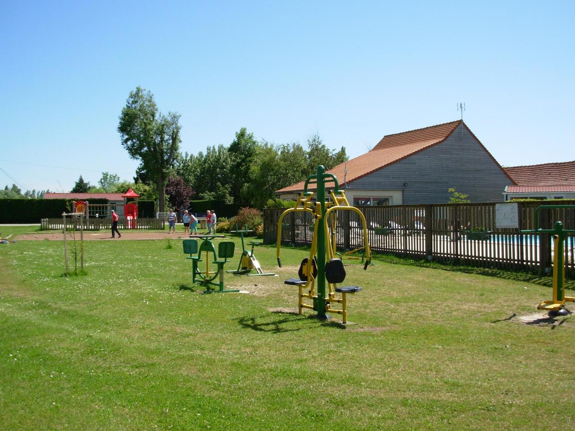 Camping-Caravaning De La Molliere Groffliers Bagian luar foto